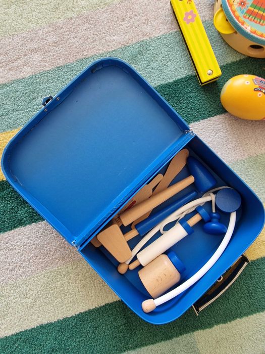 Дървени и образователни монтесори играчки 6 месеца - 2 години