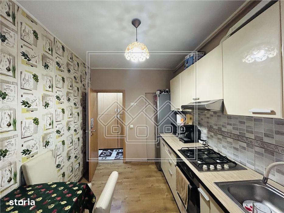 Apartament decomandat, cu 2 camere si balcon - Selimbar — fotografia 1