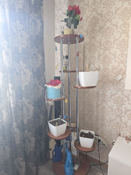 Полка для цветов