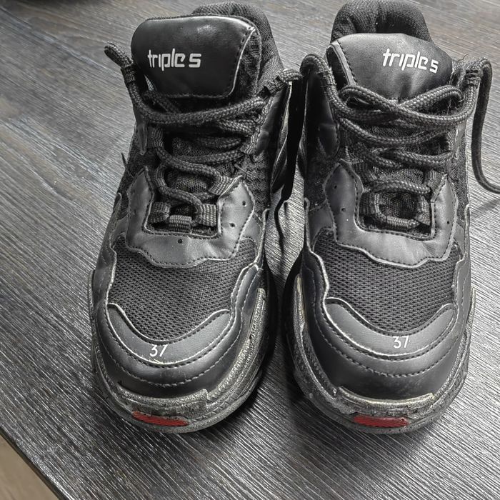 Оригинални малко носени