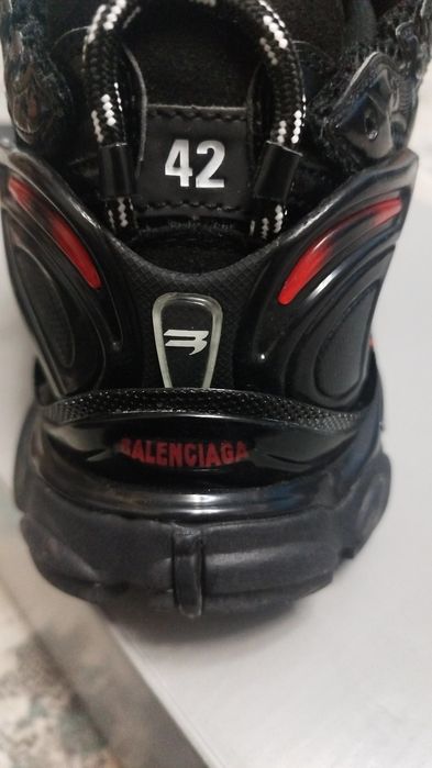 Balenciaga runner graffiti