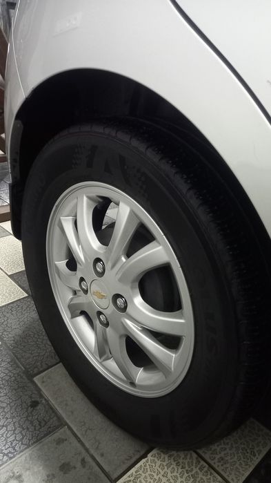 Spark 4 pazitsa diska balon kumhoo idiyal