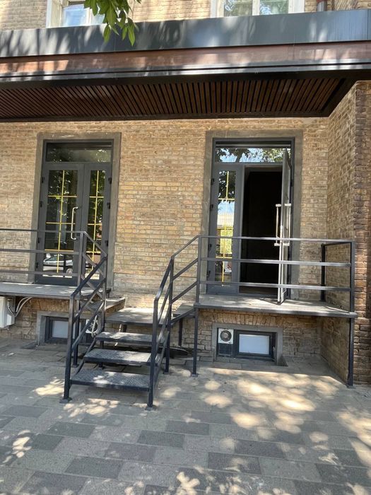 Ijaraga ofis! Аренда, сдается офис 75м2 + веранда 20м2  под офис.