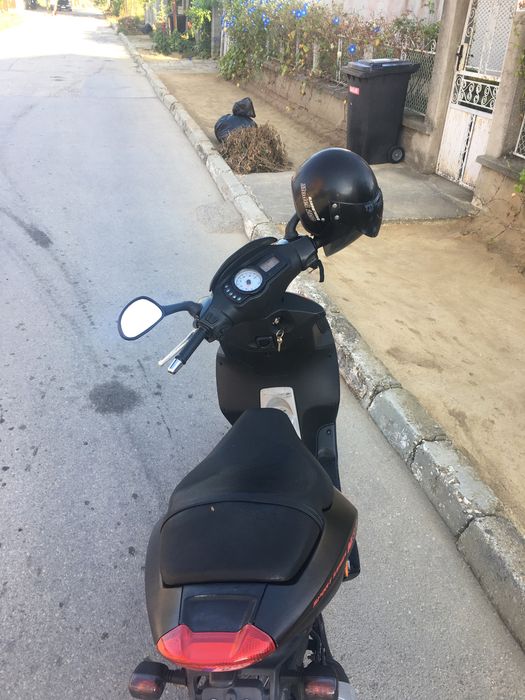 Мотоциклет-скутер