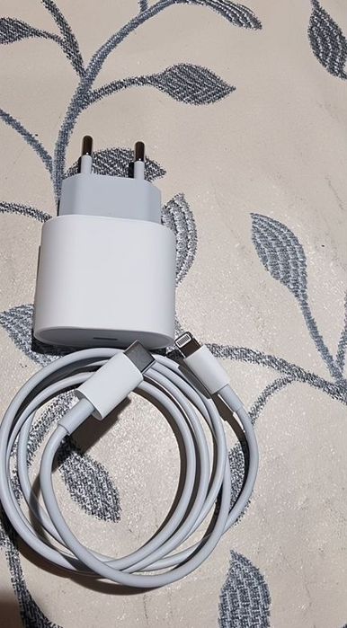 кабель USB-C  Lightning