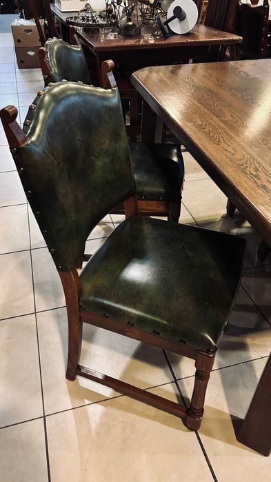 Масивна дъбова маса в комплект с 4 стола