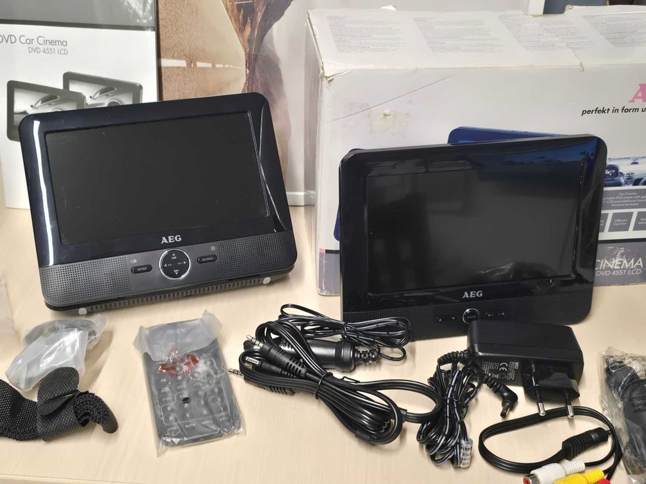 AEG DVD 4551 DVD 2 LCD екрана по 7" USB