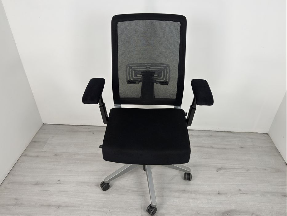 Ергономичен офис стол Hawortn Very CHAIR обзавеждане