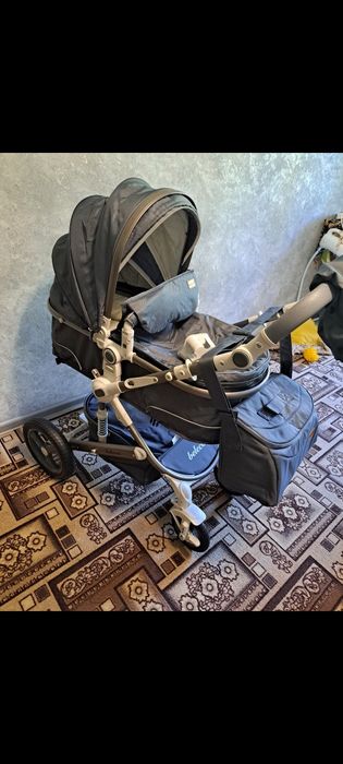 Продам коляску фирмы belecoo