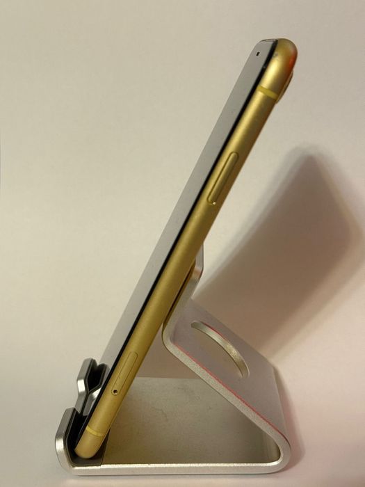 Apple iPhone XR – 128 GB