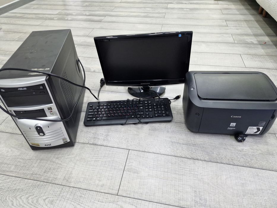 Компьютер с принтерем