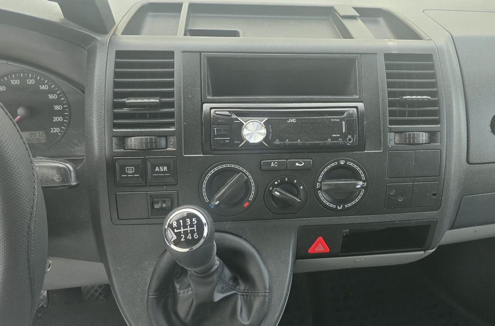 VW   Transporter  2.5  TDi