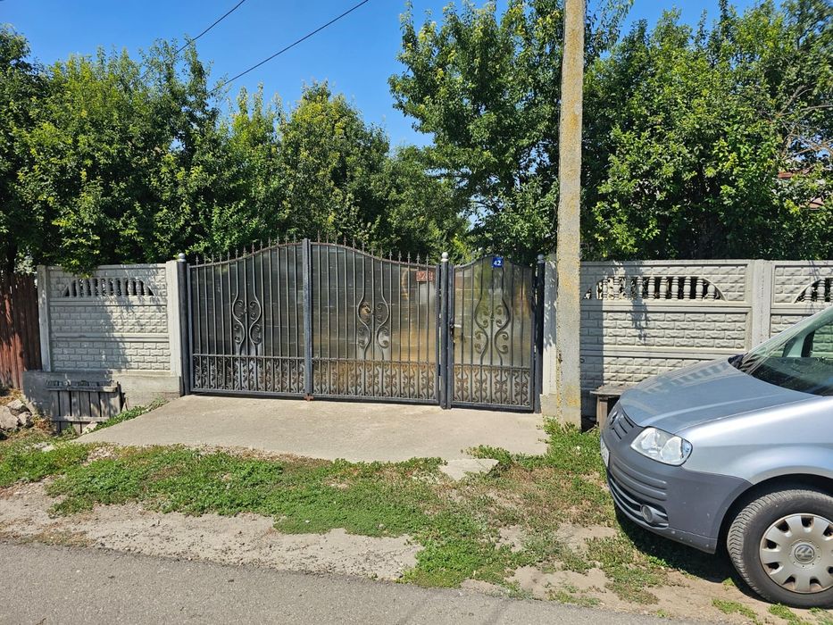 Proprietate la țară – casă bătrânească + teren 2.713 mp Fulga Prahova