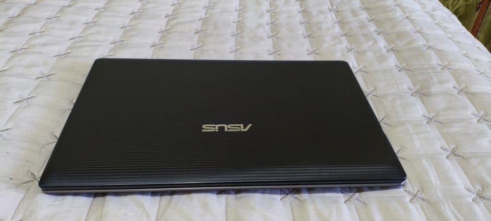 Ноутбук Asus б/у, не рабочий