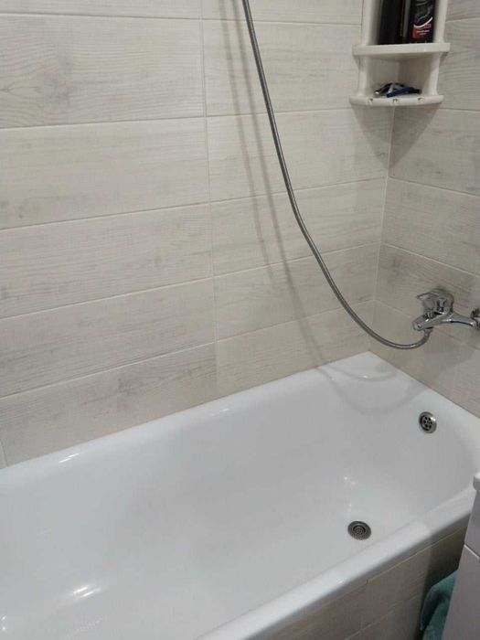 Продажа 2 км. квартиры в мкр.Аэропорт