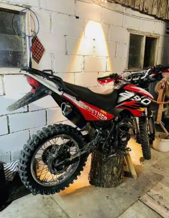 Продам,эндуро 250