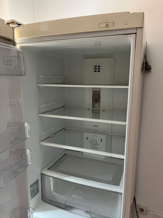 Продается холодильник
