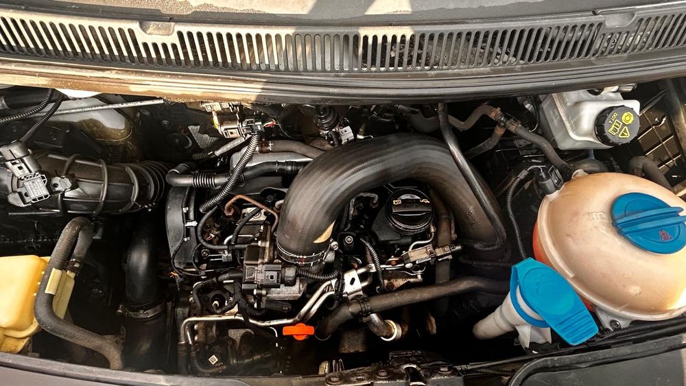 Volkswagen Transporter 2012 diesel, 8.625 € — imagine 5