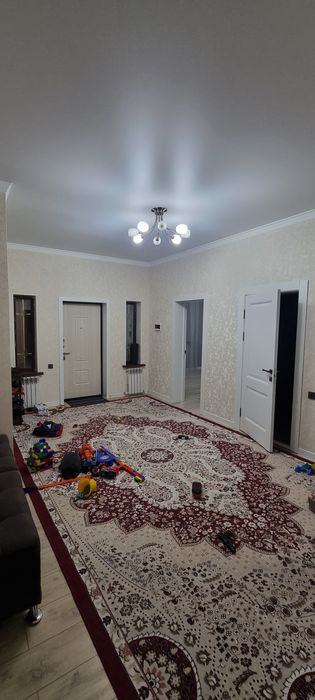 Продам дом в селе Енбекшиарал