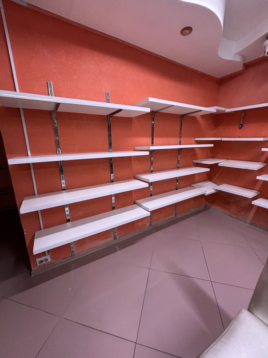 Продам оборудование , полки шкафы