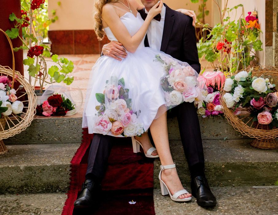 Rochie alba, cu flori 3D, pentru cununie civila, marime XS-S