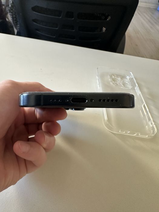 Iphone 16 Pro ideal. 98% емкость.