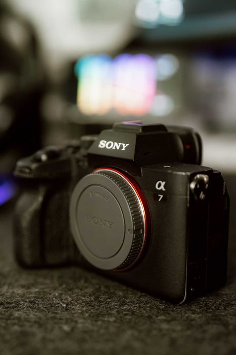Sony A7 IV , 33MP, Full-Frame, Mirrorless, Body Only / 0 Cadre (Shutter Schimbat)