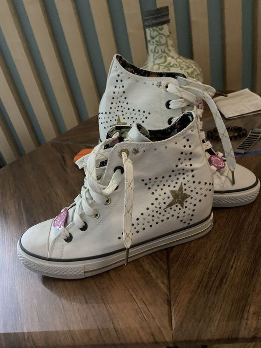 Продам кеды на платформе