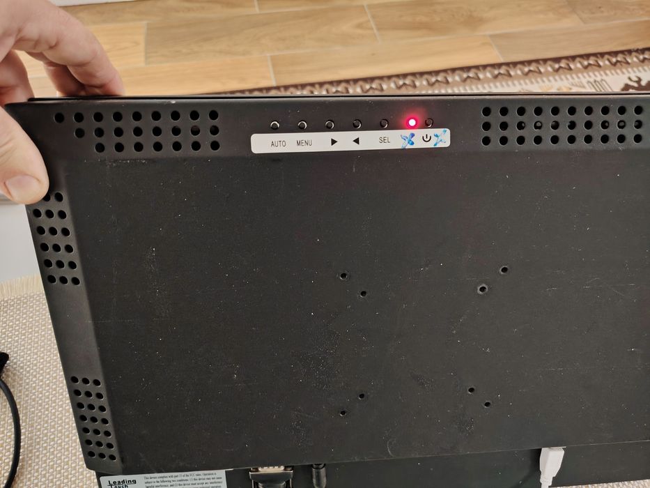 Monitor Leadingtouch 19"