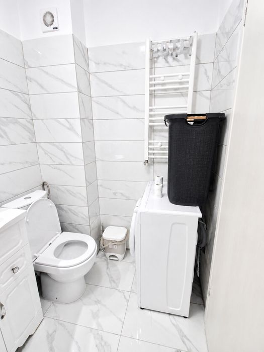 Direct proprietar - inchiriez apartament decomandat (Militari Residence )