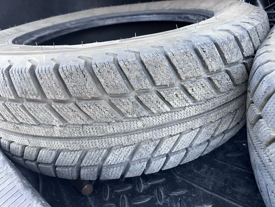 Шины 205/65/16.