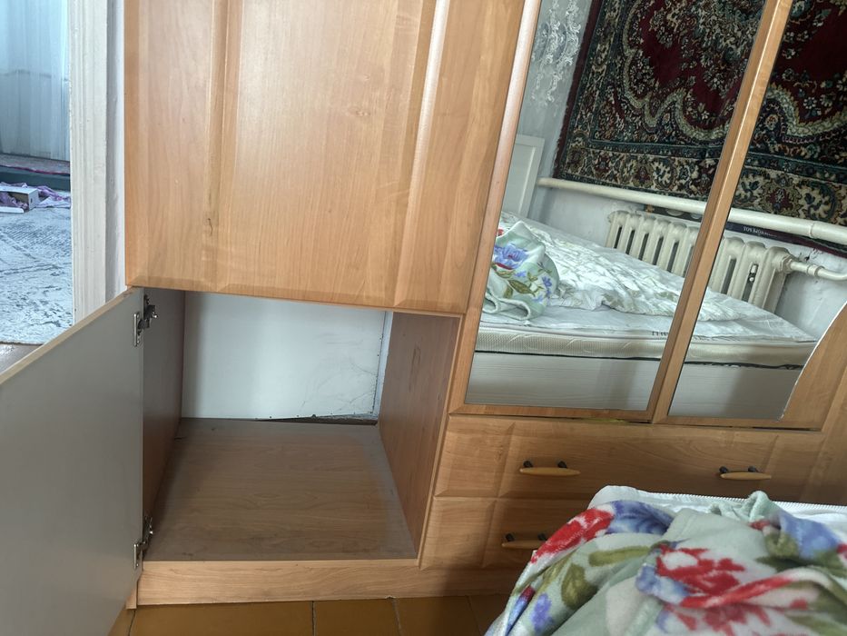 Продам шифоньер б/у