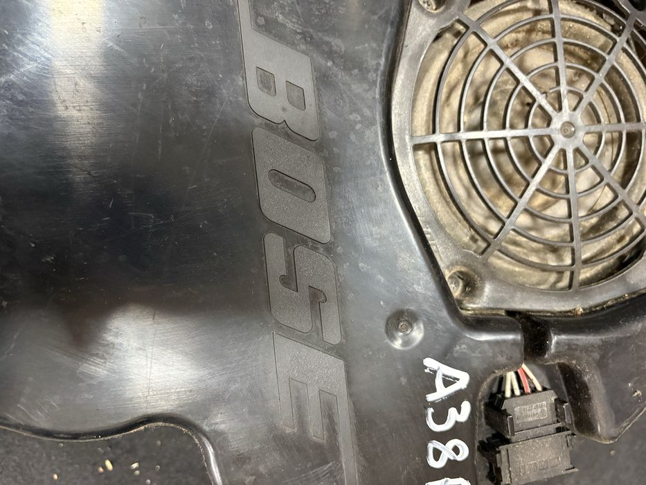 Audi A3 8P Субуфер Bose