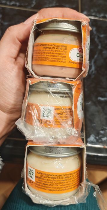 Plasmon пюрета, мляко, книги
