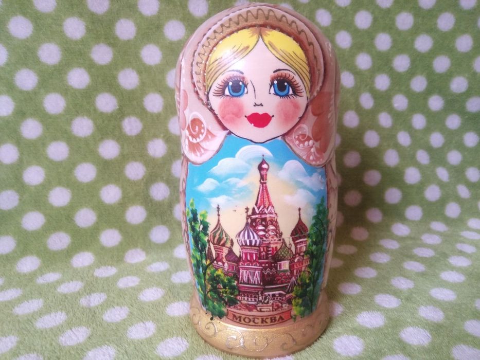Матрёшки сувенирные