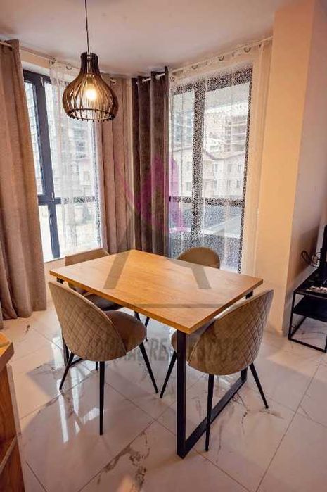 Дава се под наем Двустаен апартамент в Варна, Левски - 60 кв.м за 598.23 € - Снимка #1