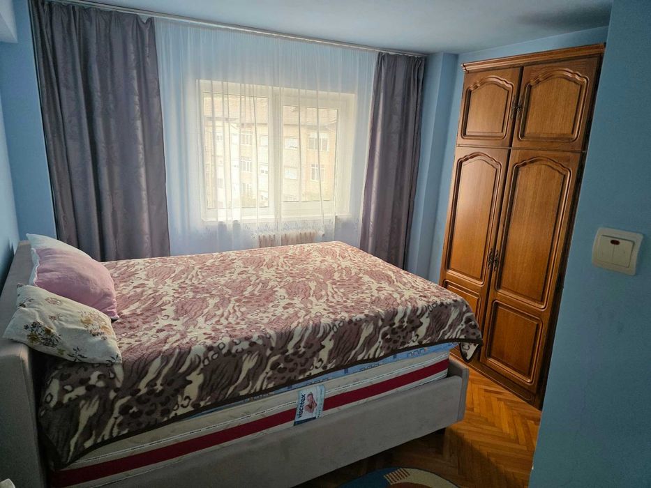 Apartament 4 camere Cugir,jud Alba