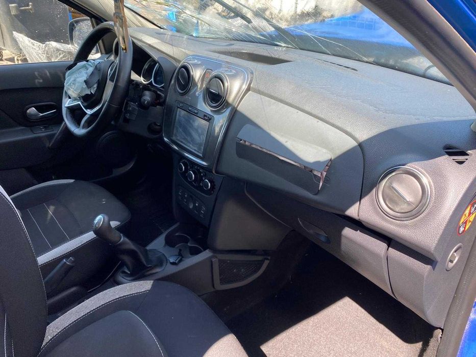 dezmembrez dacia logan MCV  2017 motor 0.9 benzina Tce cod HB4/hayon