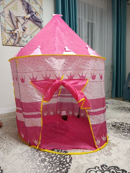 Продам игрушечную  коляску и домик