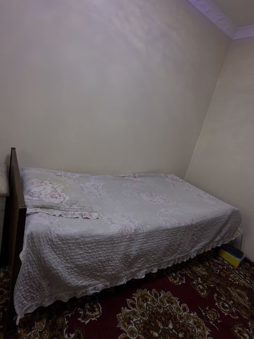 Продается 1 спальная кровать б/у