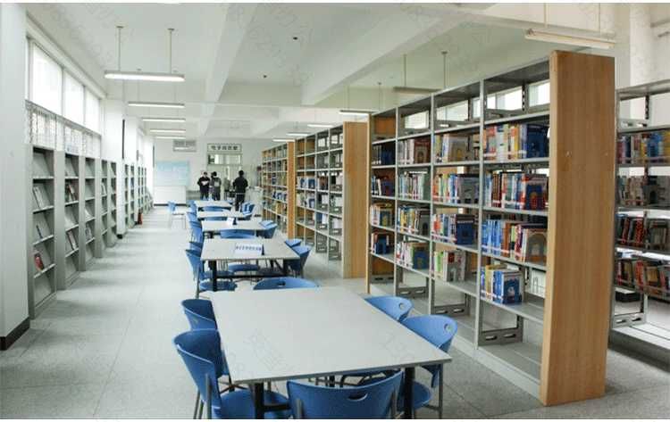 Klassik kitob javoni / Классический книжный стеллаж