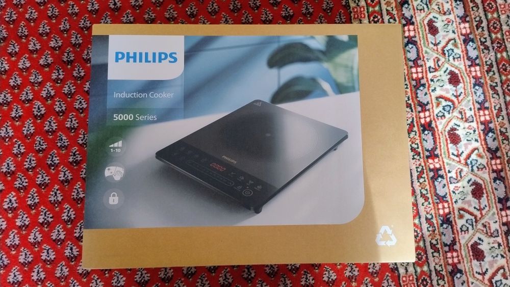 НОВ Индукционен котлон Phillips