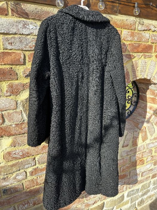 Blană naturală lungă de Astrahan ( miel)