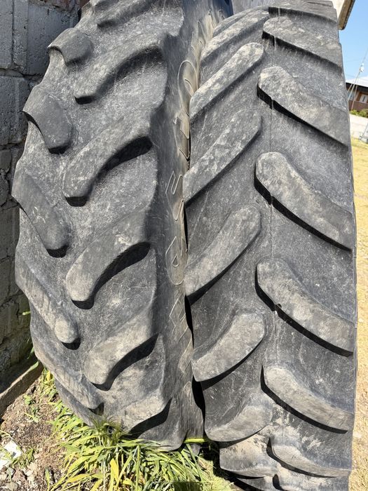 Set 4 anvelope  IF 380/90/R46, fabricatie 2018, SUA, pentru tractor sau autopropulsata John Deere etc.