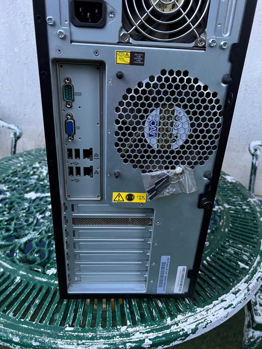 Unitate PC - SERVER Lenovo Thinkserver TS430 homelab, plex, etc