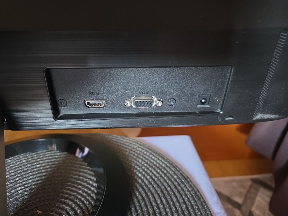Монитор Asus. ....