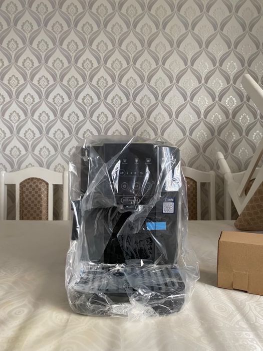 Кофемашина Delonghi