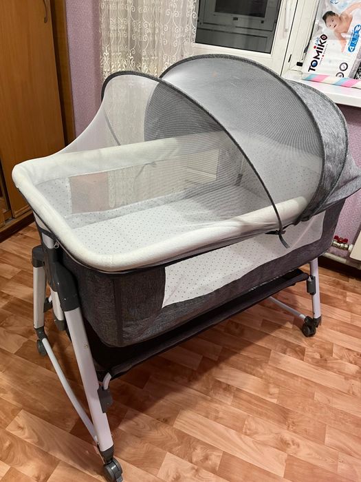 Продам манеж кровать