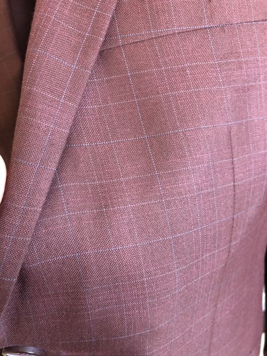 Продаю  мужской костюм