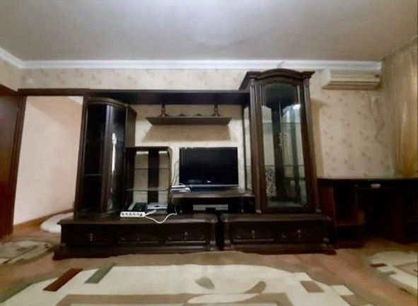 Квартира сотилади 3 хонали 3 этаж да   мебель техникалари Билан